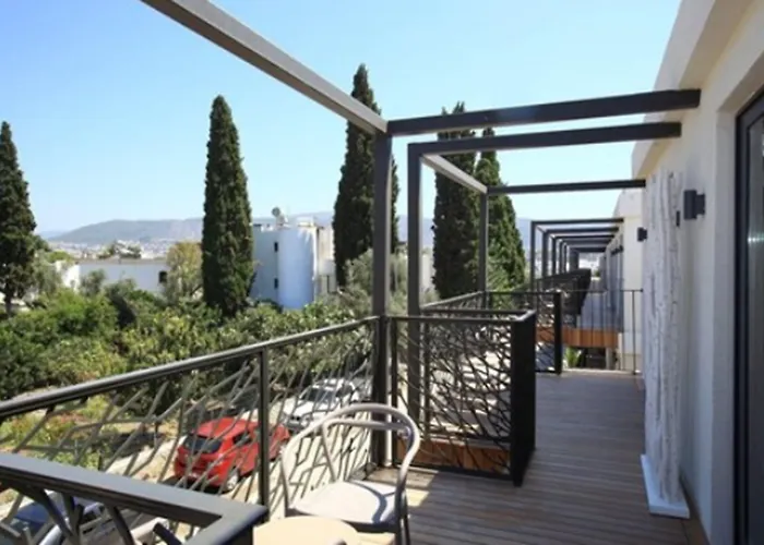 מלון Eskiceshme Marina (adults Only) 2*