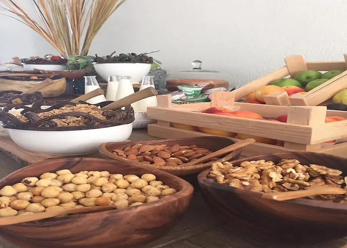 מלון Eskiceshme Marina (adults Only) 2*