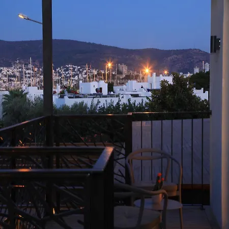 Hotel Eskiceshme Marina