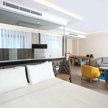 Hotel Eskiceshme Marina 2*