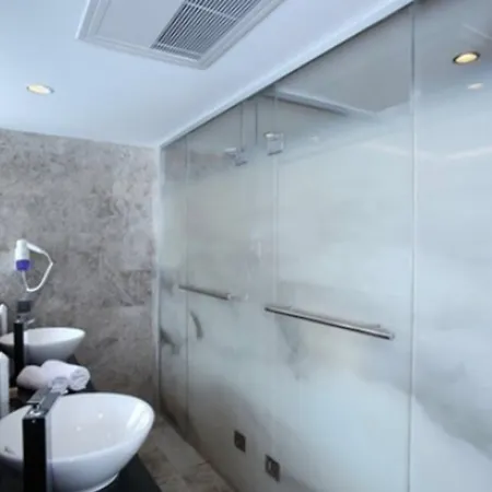 فندق Eskiceshme Marina (adults Only) 2*