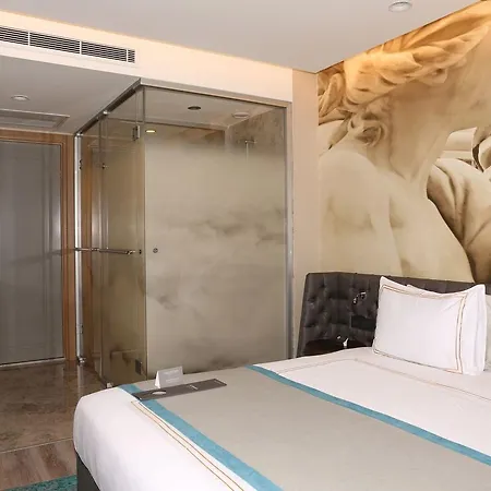 فندق Eskiceshme Marina (adults Only) 2*